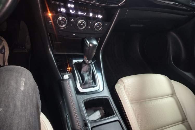 Used Mazda Atenza 2013 2.0L Standard Version
