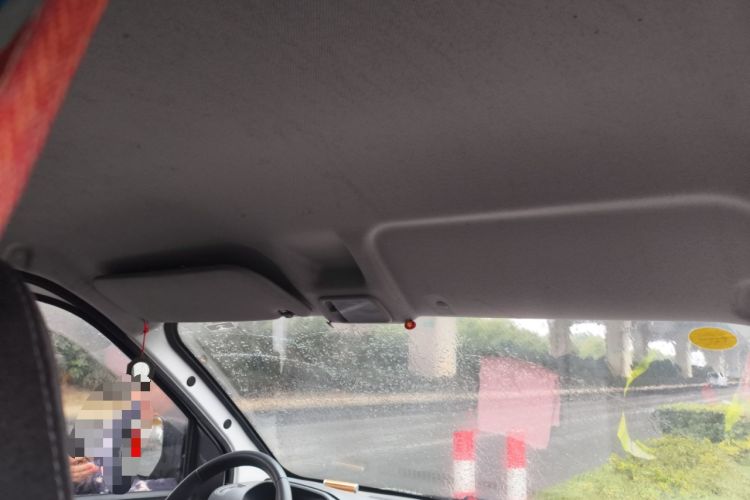 Used Wuling Yangguang 2024 300km Range Practical Window-Sealed Version 60kW Headliner