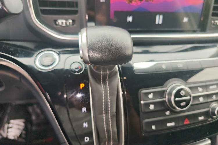 Used GAC Trumpchi M8 2020 Flagship Model 390T Supreme Edition Gear Lever