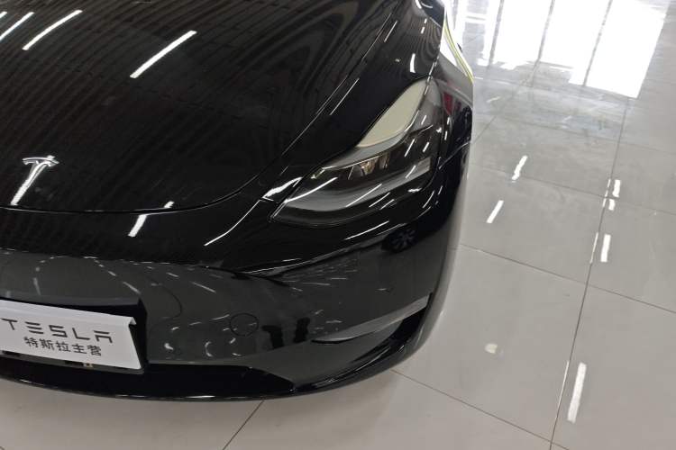 Used Tesla Model Y 2021 Standard Range Rear-Wheel Drive Version Left Front Headlight