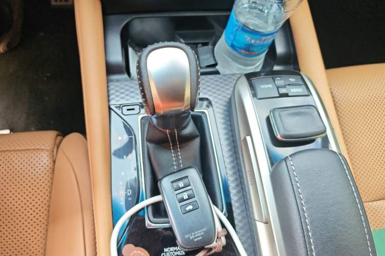 Used Lexus GS 2016 200t F SPORT Gear Lever