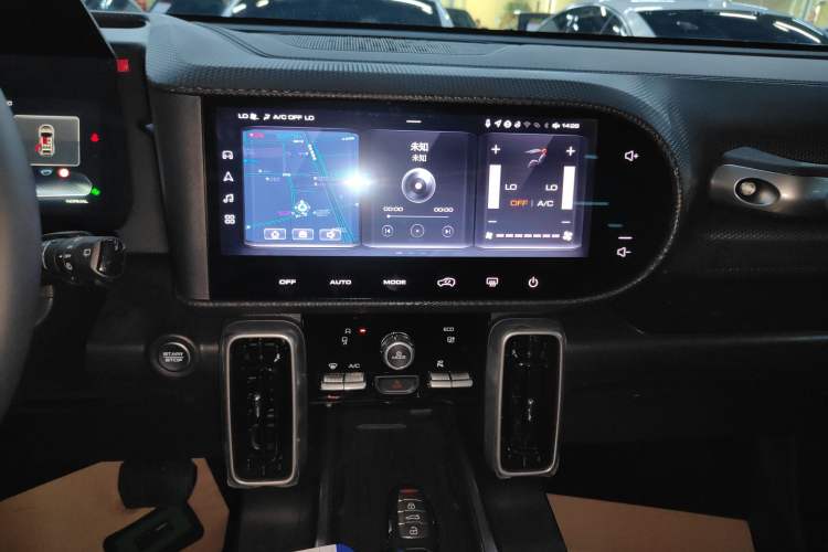 Used Haval DARGO 2024 1.5T DCT Border Collie Edition Audio And AC Panel