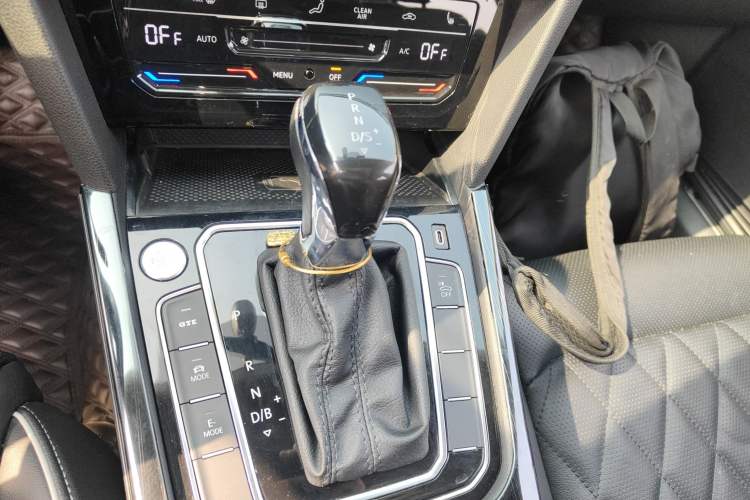 Used Volkswagen Magotan GTE Plug-in Hybrid 2022 GTE Luxury Model
