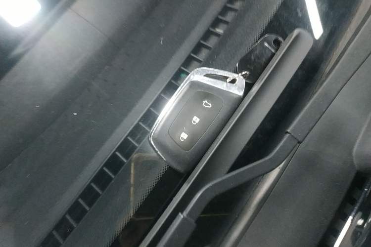 Used Baojun KiWi EV 2022 Artist Lite Edition Lithium Iron Phosphate Vehicle Key