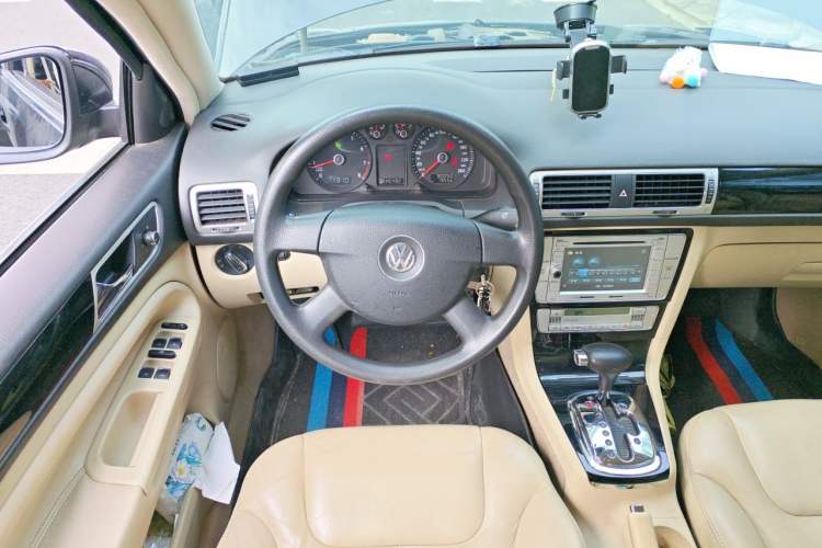 Used Volkswagen Passat 2011 1.8T Automatic Luxury Model
