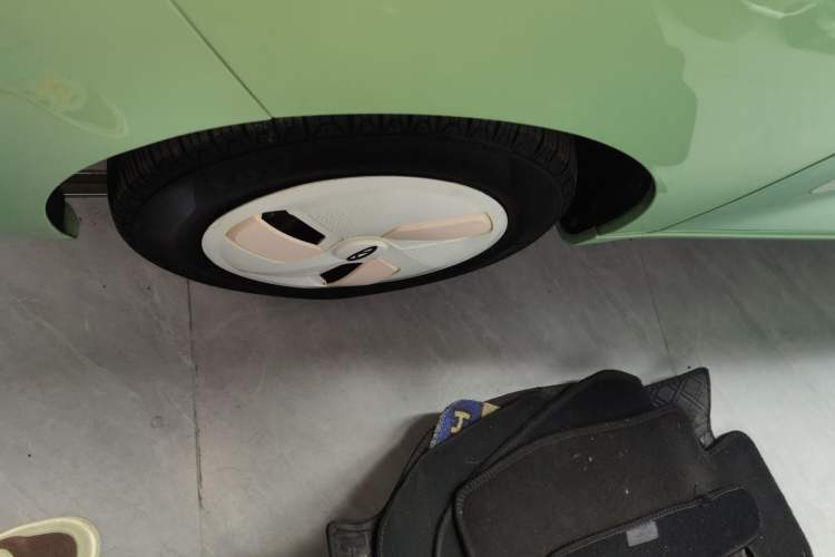 Used Chery QQ Ice Cream 2022 170km Sundae Phosphate Lithium-Ion
