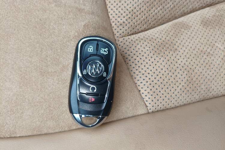 Used Buick LaCrosse 2019 28T Luxury Version