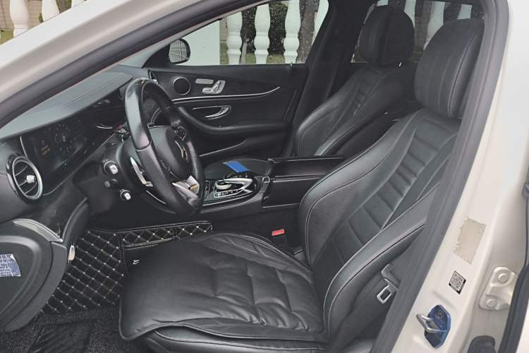 Used Mercedes-Benz E-Class 2017 E 300 L Sporty and Stylish Model