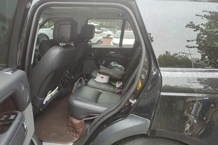 Used Land Rover Range 2020 3.0 L6 Grand Edition Left Rear Seat