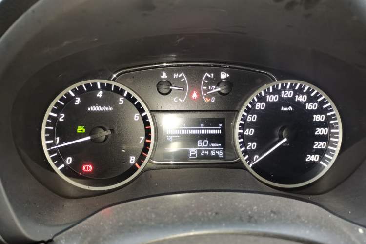Used Nissan Sylphy 2019 1.6XV CVT Smart Connect Luxury Edition China V Standard Instrument Cluster