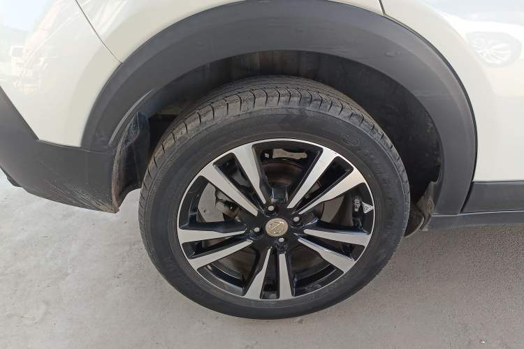 Used Nissan Kicks 2017 1.5L CVT Smart Drive Edition Right Rear Wheel Hub