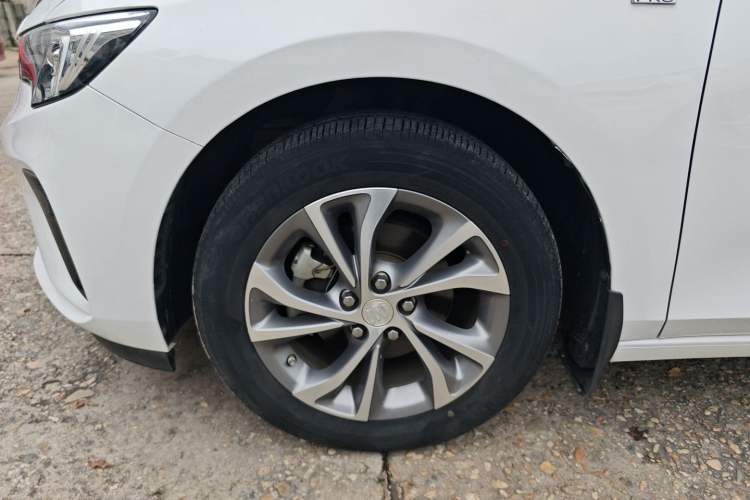 Used Buick Verano 2022 Pro 533T Enjoyment Edition Left Front Wheel Hub