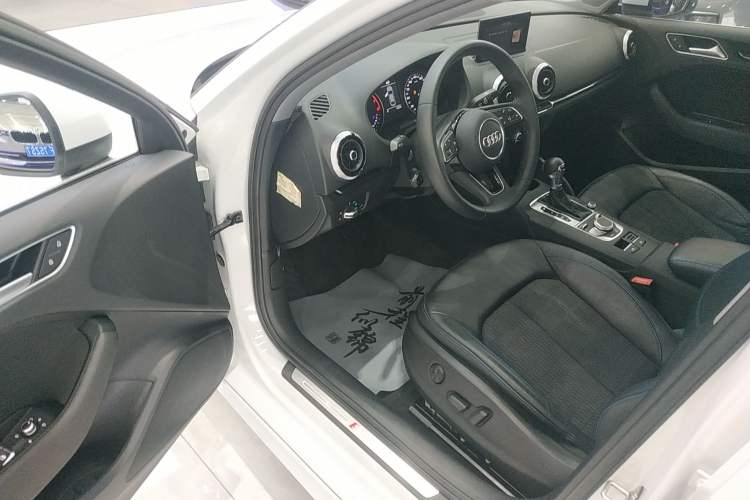 Used Audi A3 2020 Limousine 35 TFSI Fashion Edition China VI Emission Standard
