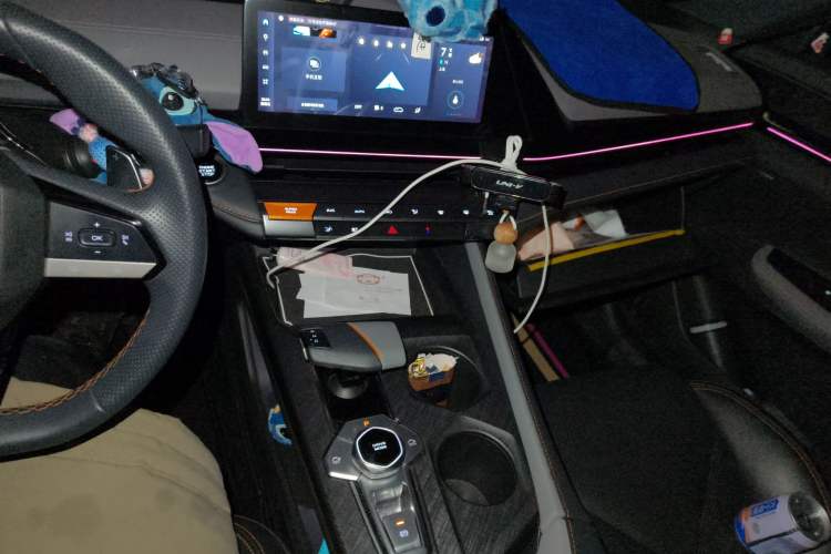 Used Changan UNI-V 2022 1.5T Prestige Version
