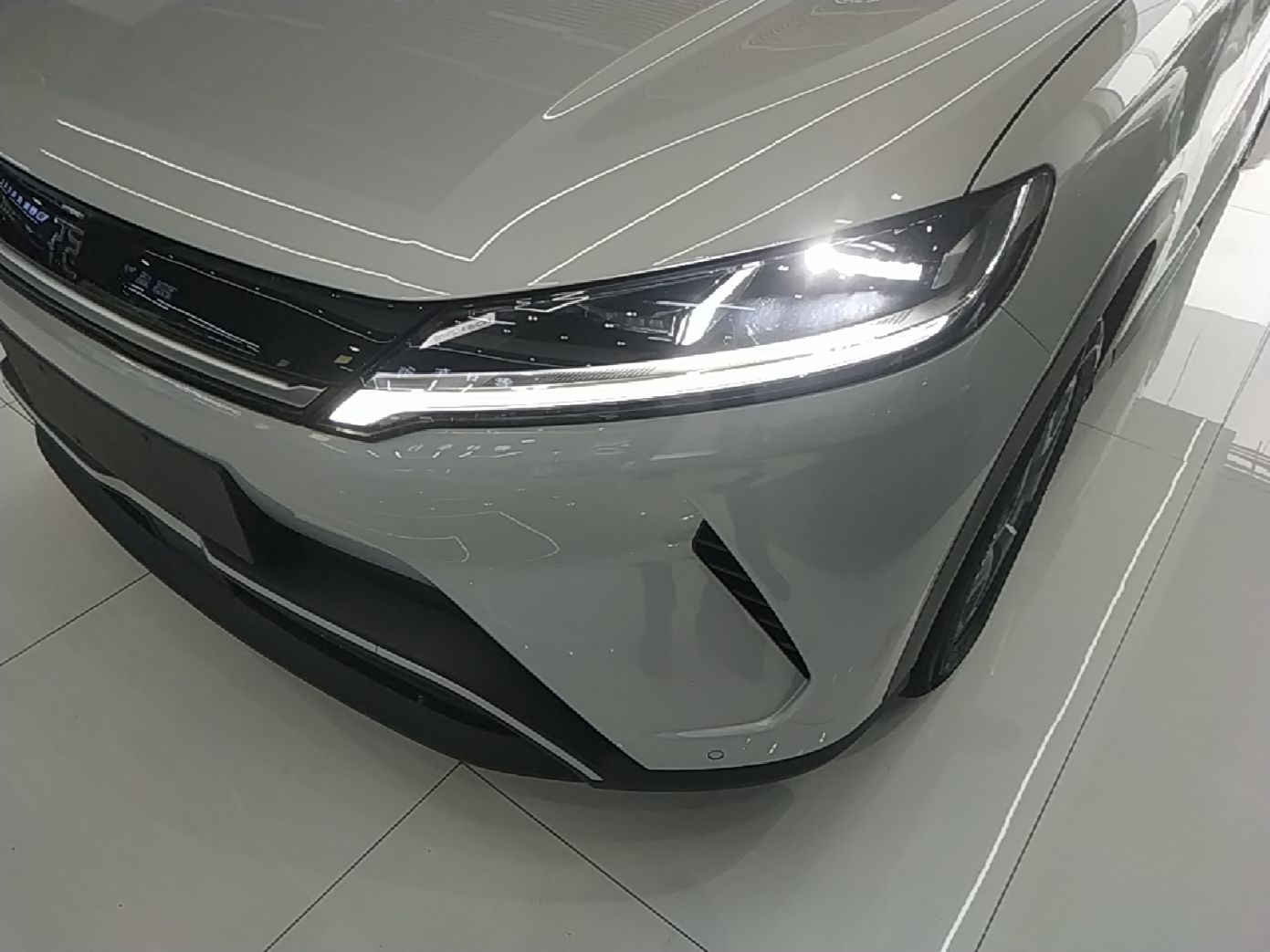 BYD Yuan UP 2025 Model 301KM Leading Version — снимка 8