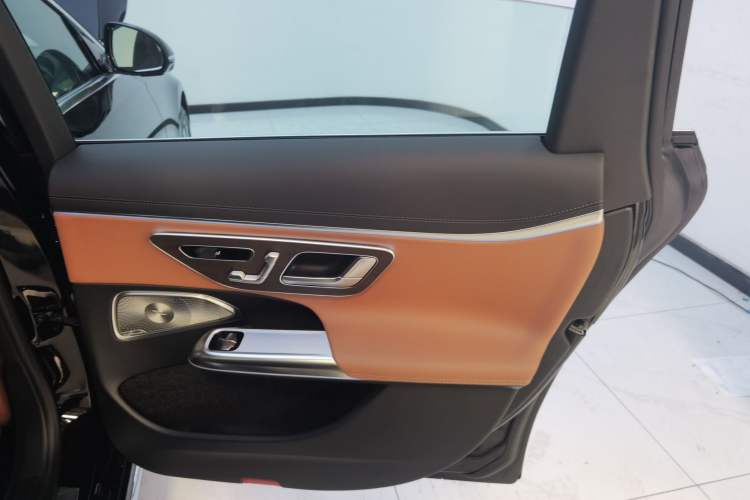 Used Mercedes-Benz E-Class 2025 Facelift E 300 L Luxury Edition