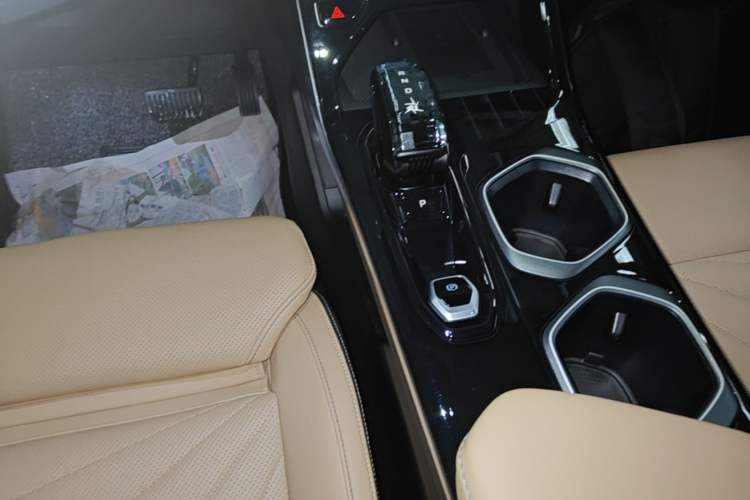 Used Geely Auto FX11 2023 2.0TD DCT Flagship Version
