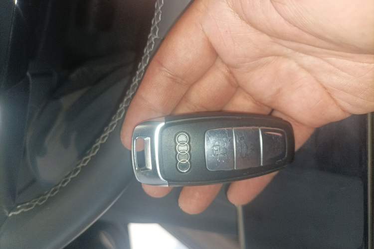 Used Audi A7L 2024 45TFSI S-line Dream-Building Edition Flow Crystal Package