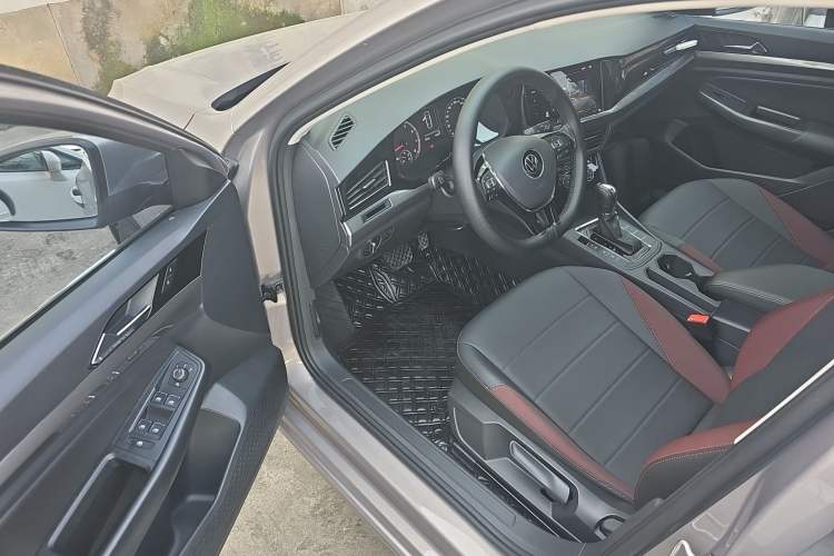 Used Volkswagen Bora 2021 1.5L Automatic Comfort Smart Connect Edition Driver Seat