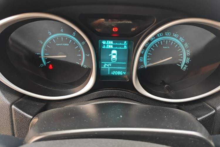 Used GAC Trumpchi GS5 2012 2.0L Manual Two-Wheel Drive Comfort Edition Odometer Close Up