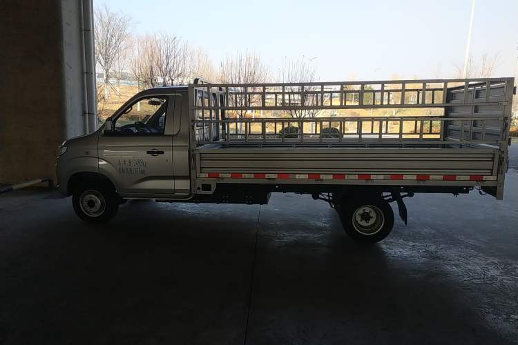 Used Ruichi ED71 2022 ED71 Side-Board Truck Pioneer Model I
