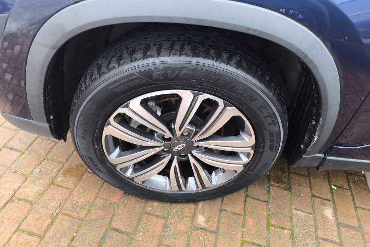 Used Chery Tiggo 8 2019 1.6 TGDI Automatic Elite Model Left Front Wheel Hub