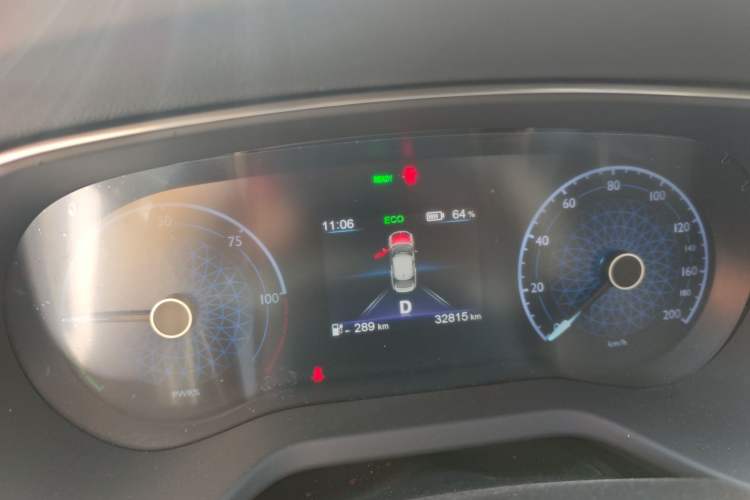 Used Hongqi E-QM5 2022 431 km Charge & Enjoy Edition Instrument Cluster