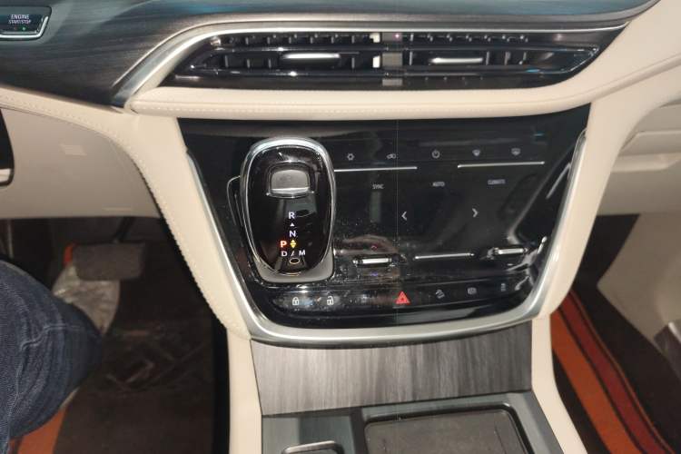 Used Buick GL8 2021 ES Landtrek 653T Comfort Edition
