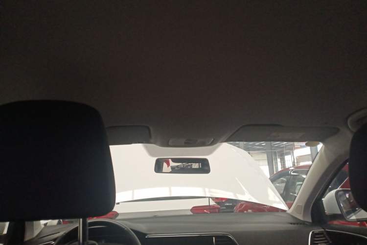 Used Jetta VS5 2023 280TSI Automatic Trend Edition
