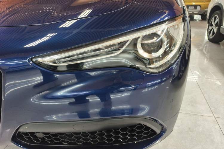 Used Alfa Romeo Stelvio 2017 2.0T 200HP Elite Edition