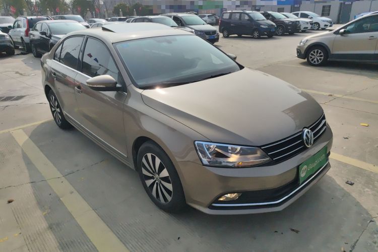 Used Volkswagen Sagitar 2017 180TSI Automatic Luxury Edition Exterior 1