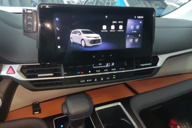 Used Toyota SIENNA 2024 2.5L Hybrid Comfort Edition Audio And AC Panel