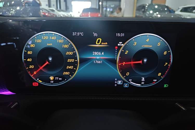 Used Mercedes-Benz A-Class 2022 Revised Version A 200 L Sport Sedan Fashionable Style