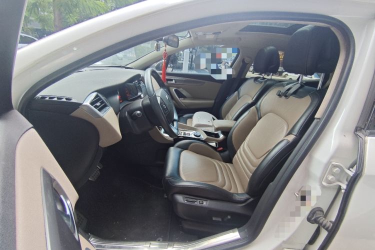 Used DS 6 2014 1.6T Luxury Edition THP200
