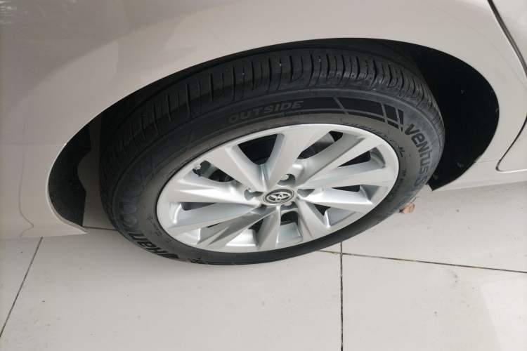 Used Toyota Camry 2021 2.0G Luxury Edition Exterior 5