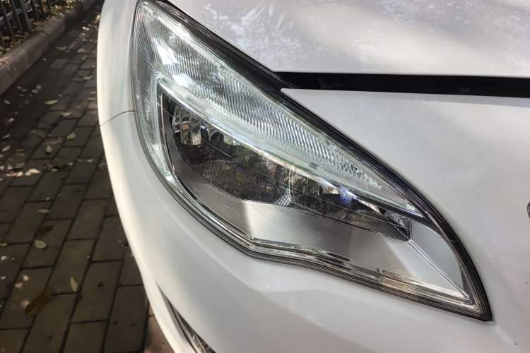 Used Buick GT 2014 XT 1.6L Automatic Fashion Edition
