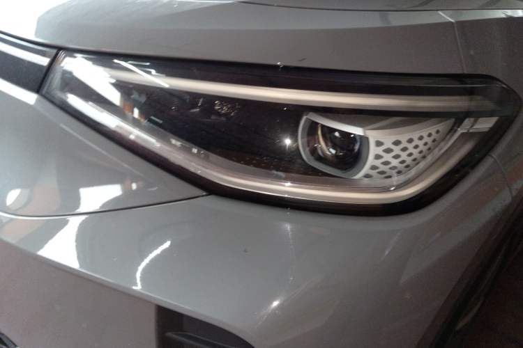 Used Volkswagen ID.4 CROZZ 2021 Long-Range Lite PRO Two-Wheel Drive Version