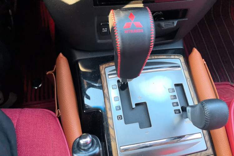 Used Mitsubishi Pajero 2019 3.0L Automatic Prestige Edition
