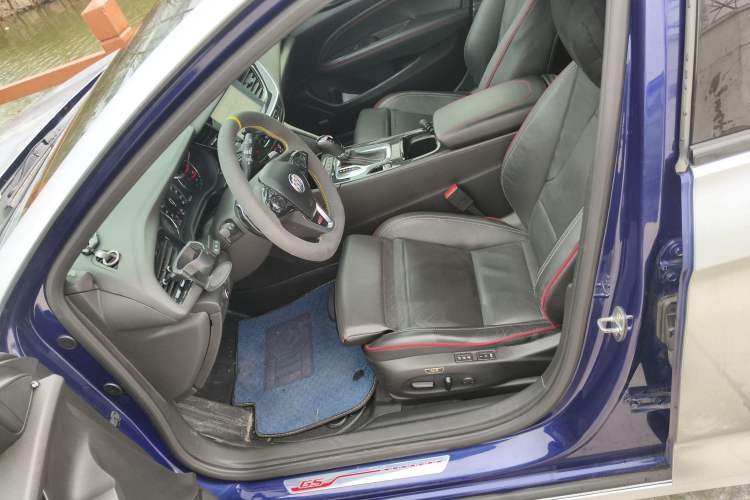 Used Buick Regal 2017 GS 28T Prestige Model