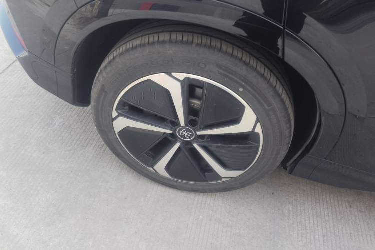 Used BYD Song L EV 2025 Intelligent Driving Version 662 km LiDAR Excellence Edition
