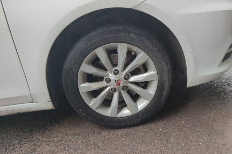 Used Roewe i6 2018 20T Manual Luxury Edition