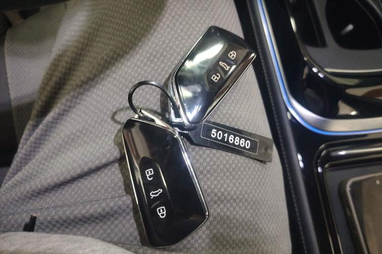 Used Volkswagen ID.4 CROZZ 2022 Long-Range PRO Edition Interior 1