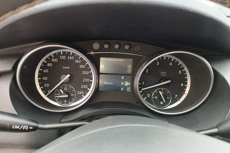 Used Mercedes-Benz R-Class 2017 R 400 4MATIC Exclusive Edition