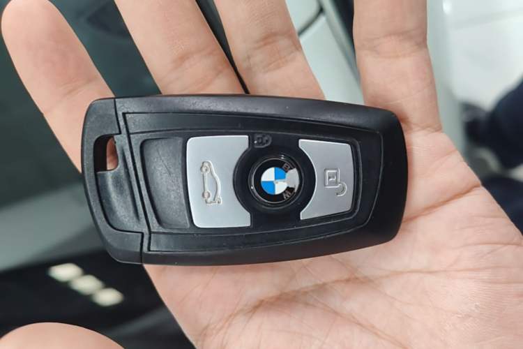 Used BMW 3 Series 2015 316Li Fashion Model
