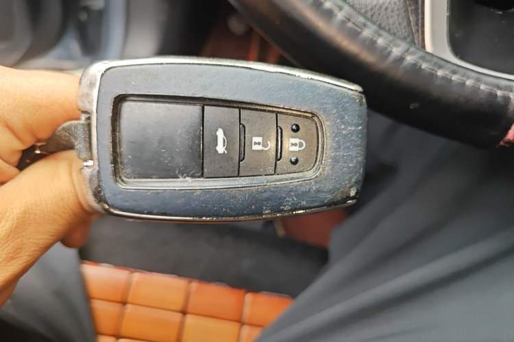 Used Toyota Corolla 2021 Dual-Motor 1.8L E-CVT Elite Edition Vehicle Key