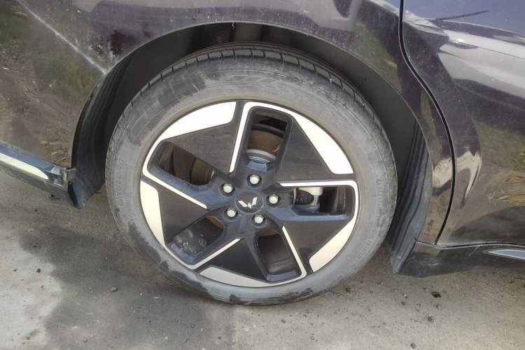 Used Wuling Xingguang 2023 150 Advanced Edition
