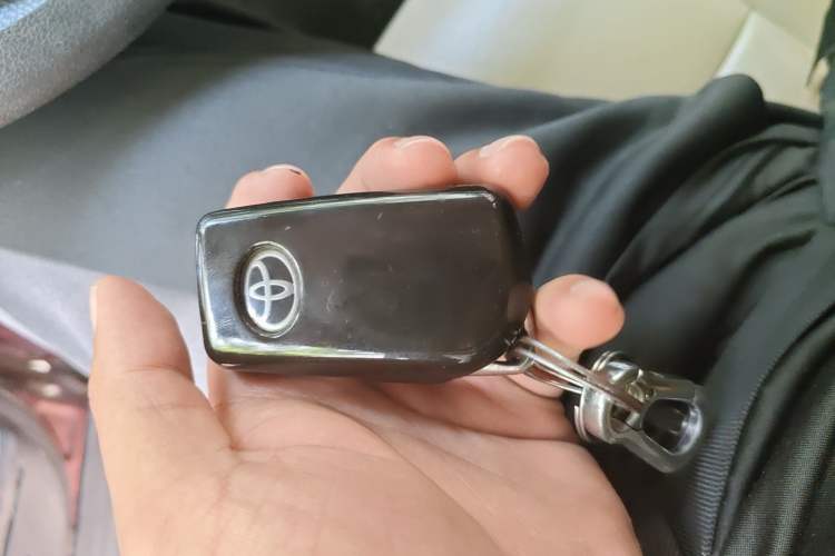 Used Toyota RAV4 2016 2.0L CVT Two-Wheel Drive Urban Edition China V Standard
