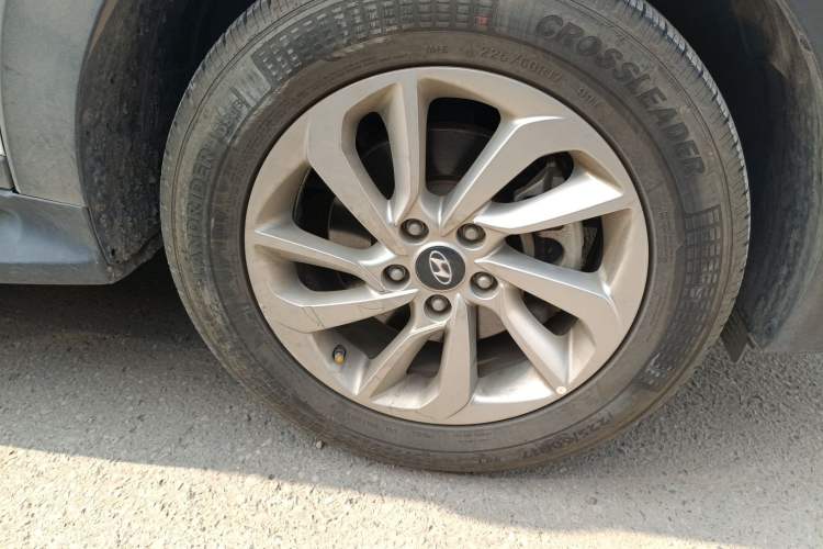 Used Hyundai Tucson 2018 1.6T Dual-Clutch Two-Wheel Drive 15th Anniversary Special Edition
