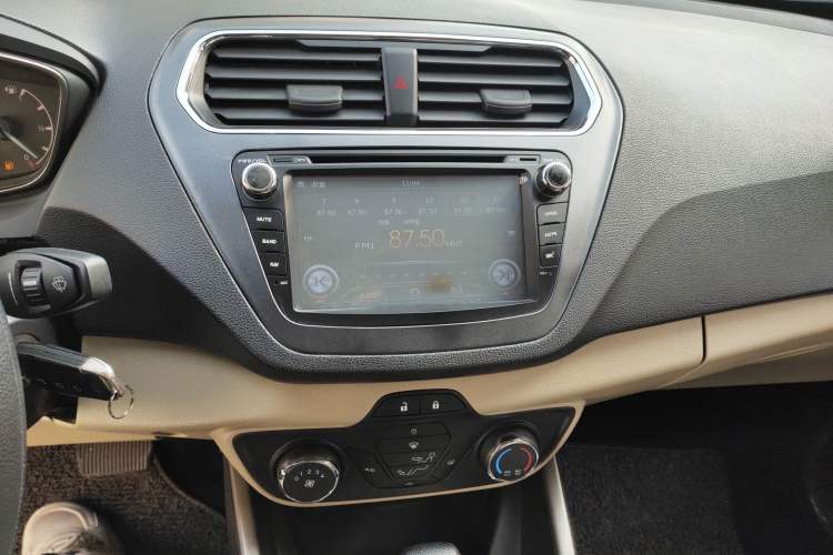 Used Ford Escort 2015 1.5L Automatic Comfort Edition
