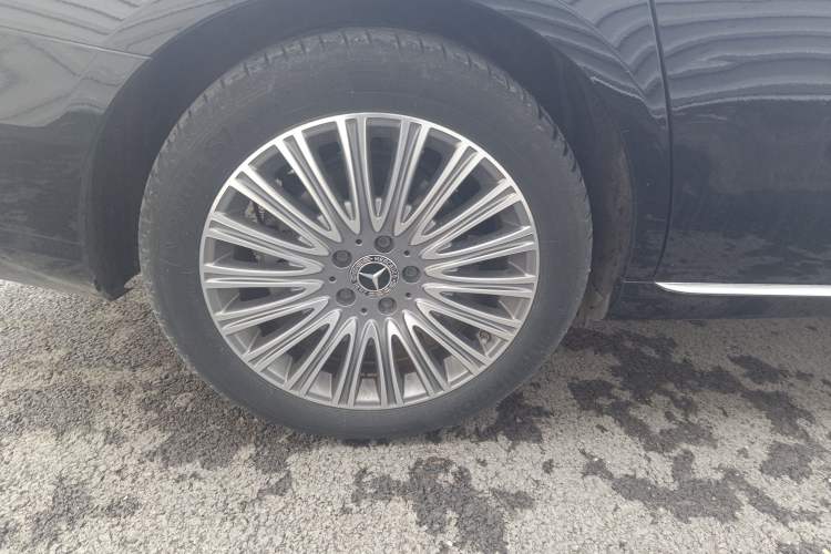 Used Mercedes-Benz E-Class 2021 Facelift E 300 L Stylish Edition